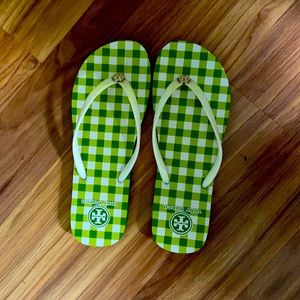 Tory Burch flip flops never worn size 9